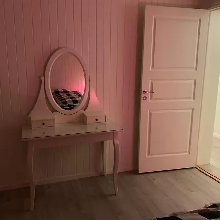 Crystal - Waterfront