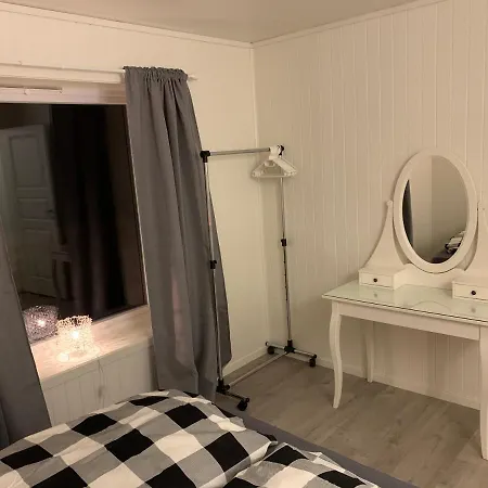 Crystal - Waterfront